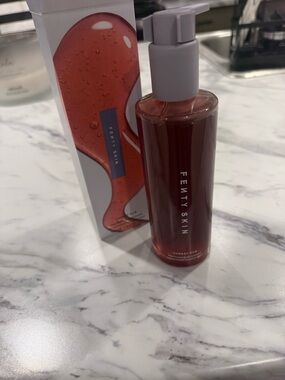 Fenty Skin Cherry Dub Pore Purifying Cleanser - Coral/Orange